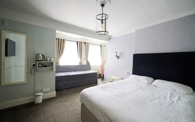 White Hart, Newmarket by Marston's Inns