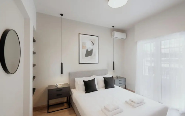 Luxury & Spacious Penthouse in Athens with Terrace