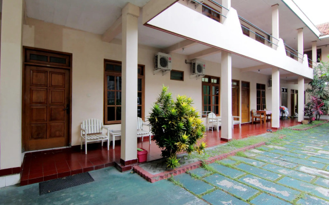 Mas Gun Guest House