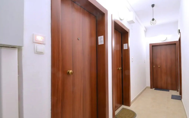 Metaxourgeio A, A Minimal Apartment