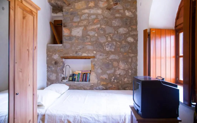 Mani Secluded Villa