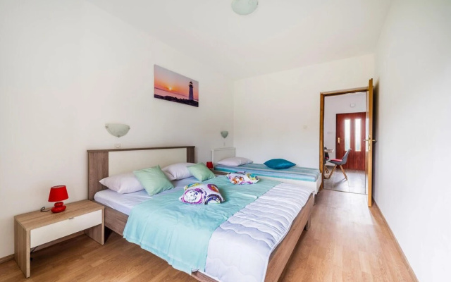 Stunning Home in Krnica With Wifi and 2 Bedrooms