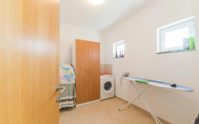 Apartments Brekalo