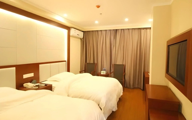 GreenTree Inn Anhui Fuyang Railway Station W XianGYAng Road Business Hotel