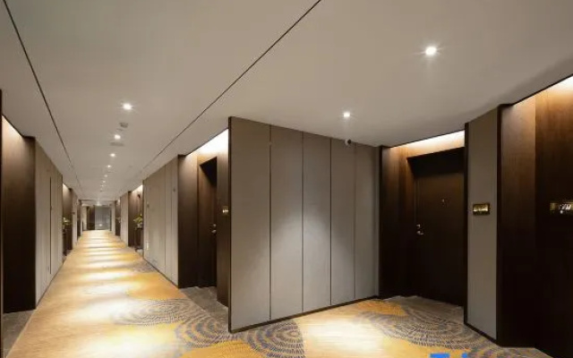 TILL BRIGHT Hotel (Lianyuan Binjiang International City)