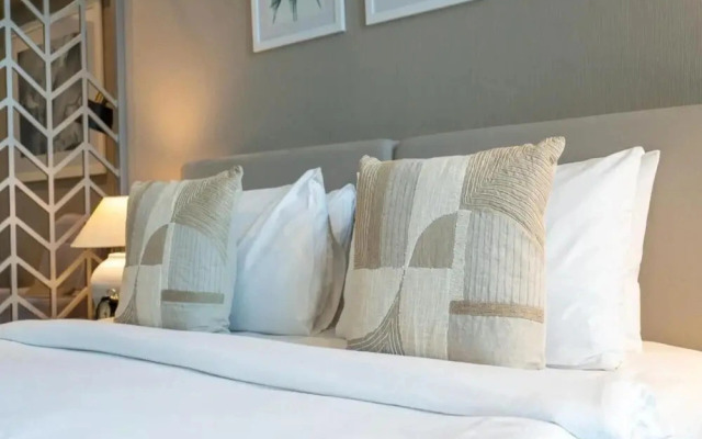 Luxurious Studio in Damac Maison Prive