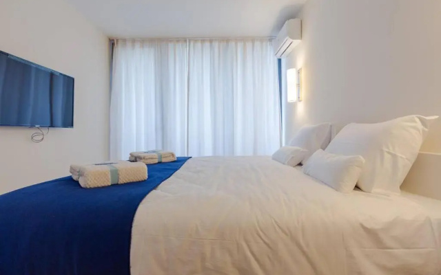 1BR Apartment With Sea View And balcony In Batumi