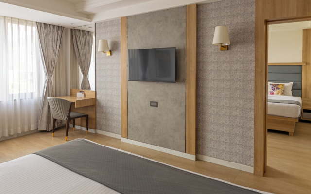 Hill Berry - A SoVo Hotel