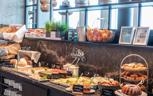 Motel One Berlin-Upper West