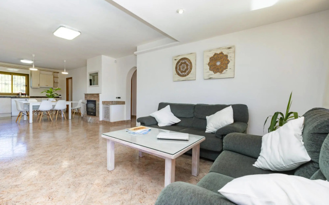 Villa in Ibiza Town Sleeps 12 - Villa Tino