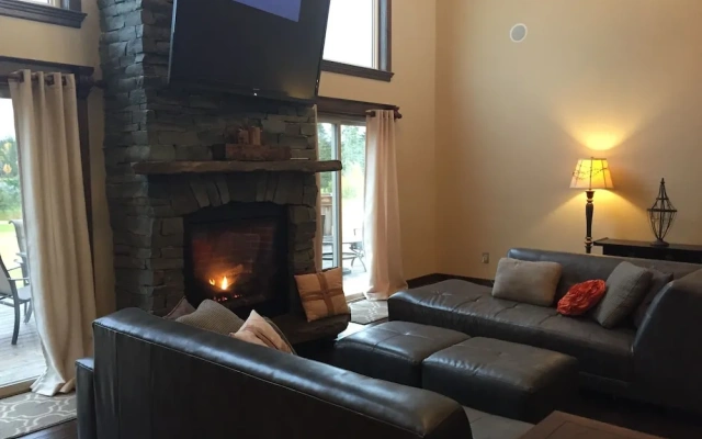 Tranquil Waters Inn