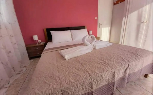 Renovated apartment in Pantokratoras beach