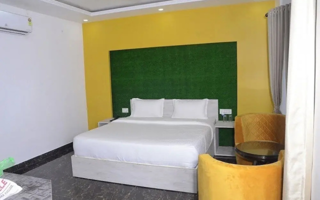 Corbett Treff Hotel