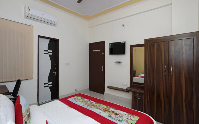 Collection O 10603 Hotel Mahima palace