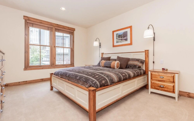 Snowcreek VI- The Lodges- # 1125