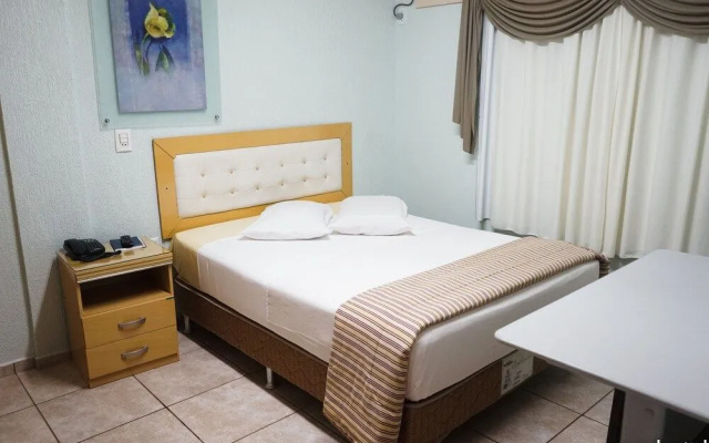 Rosa's Hotel