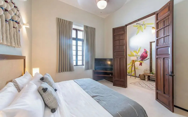 Casa Balada Santa Lucia, with Parking by Cercana