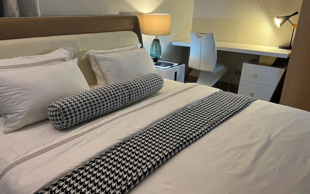 1BR Bayview Next to Okada Airports MOA
