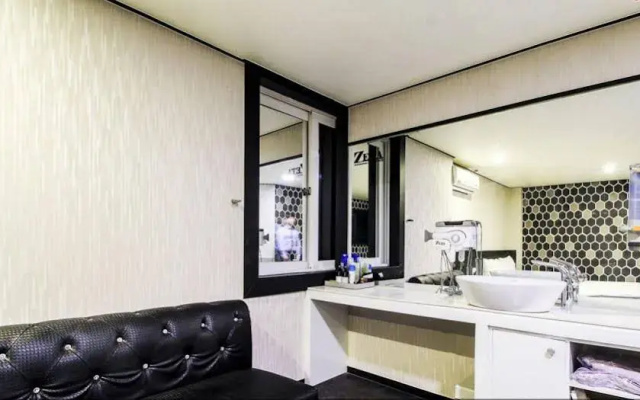 Hotel Zeta