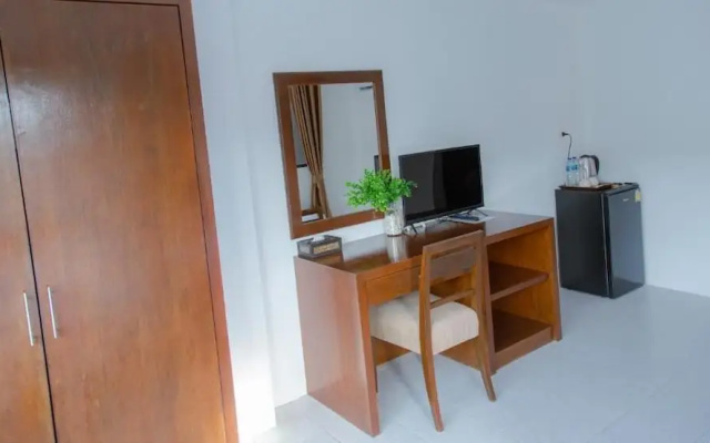 RoomQuest Kalim Beach