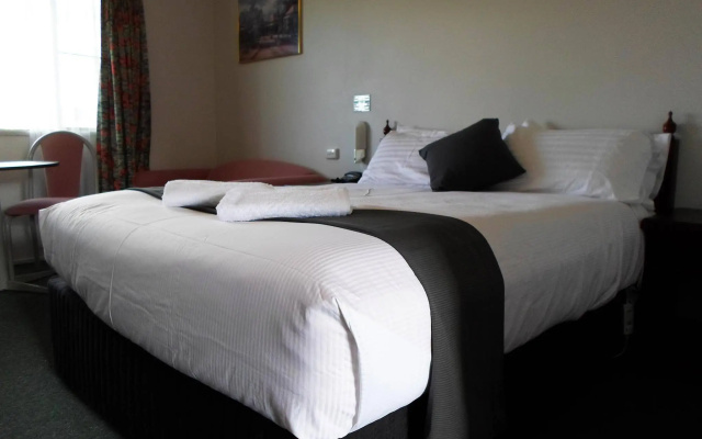 Bushmans Motor Inn