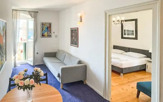 Nice Apartment in Sibenik With Wifi and 3 Bedrooms