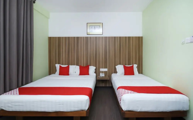 Oyo 43990 Sunshine Inn