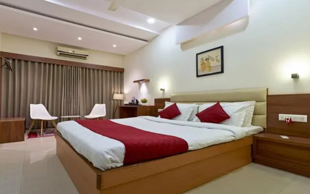 Hotel Sai Deluxe