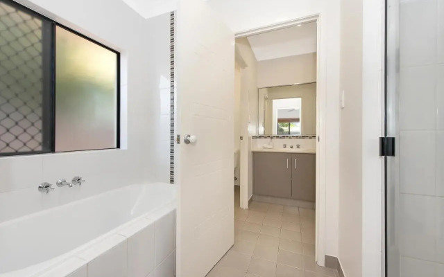 3 bedroom central home