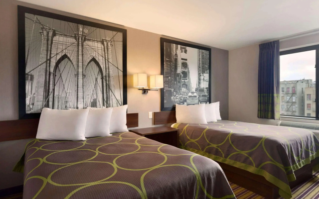 Super 8 By Wyndham Bronx