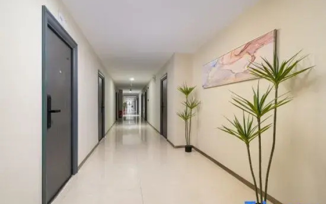 Qing Shiguang Hotel (Dongzhan Fengling Branch)