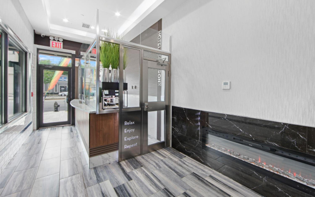 Hotel 365 Bronx