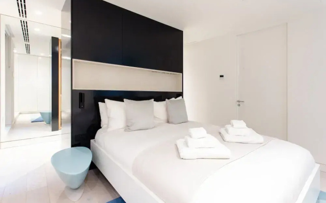 Designer Apartment in Mayfair