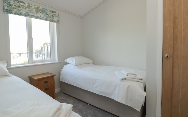 Honeysuckle Lodge