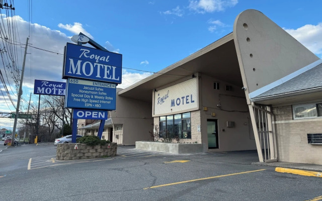 Royal Motel