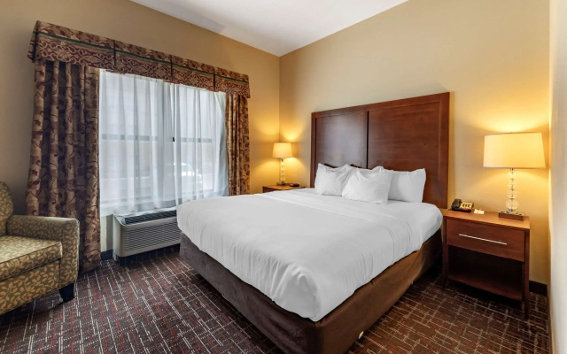 Spark by Hilton Shawnee