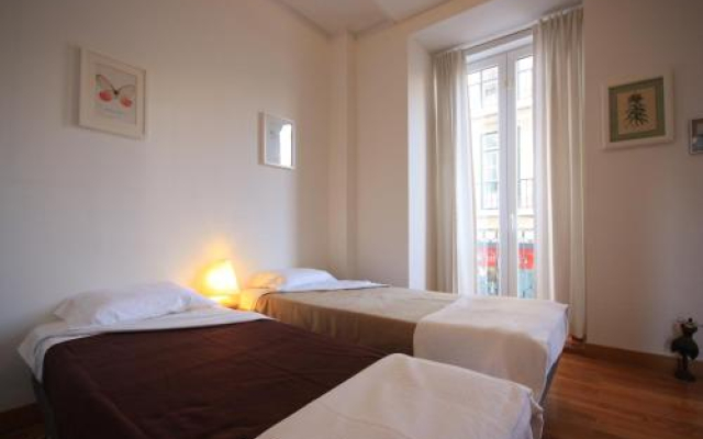 Myplace - Lisbon - Camoes
