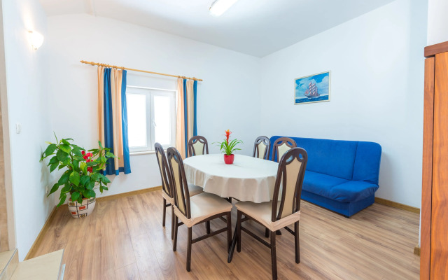 Apartments Lucija