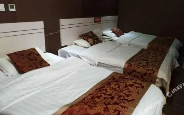 Great Wall Express Hotel (Linzhou Yaocun)