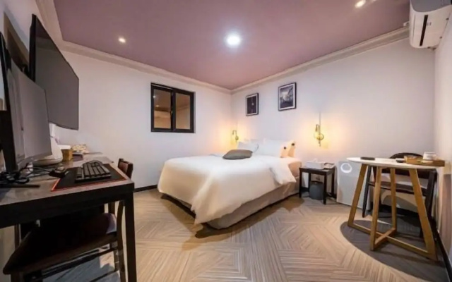 ST 179 Hotel