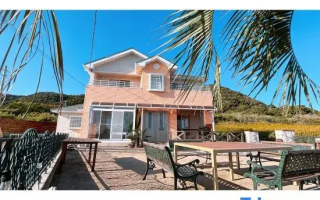 Pension & Condominium Palm Village