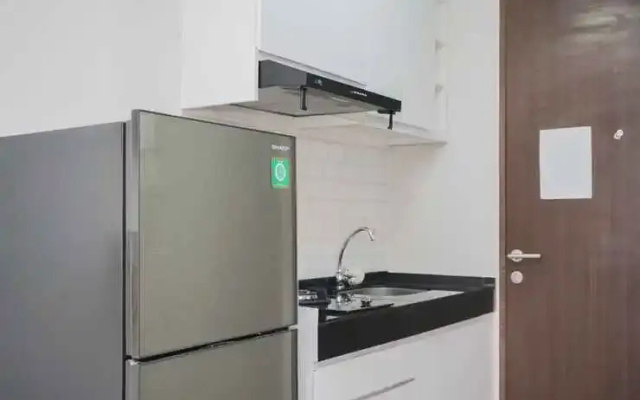 Modern and Nice Studio at Transpark Bintaro Apartment By Travelio