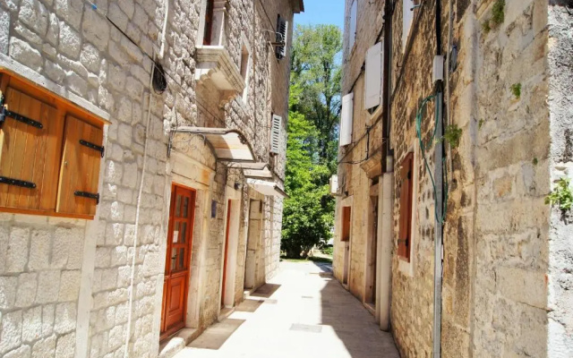 Apartments Mandaric