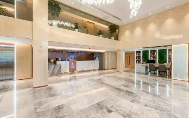 LAVANDE HOTELS (Qitaihe Passenger Terminal Store)