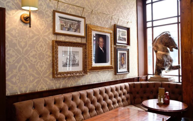 The Wellington Hotel