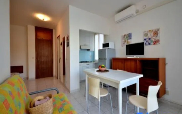 Spacious studio near the beach