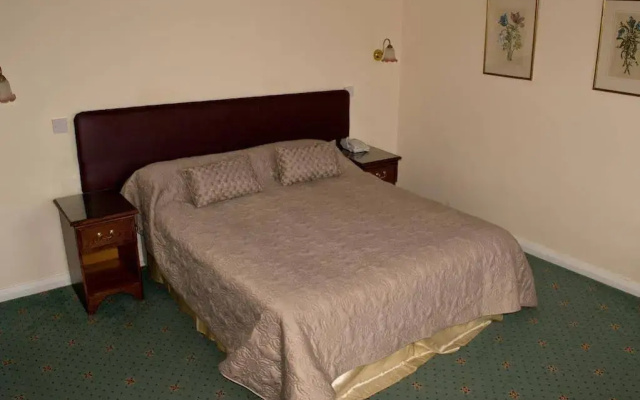 Lochalsh Hotel