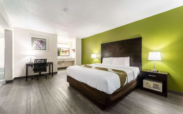 Quality Inn & Suites Vandalia near I-70 and Hwy 51