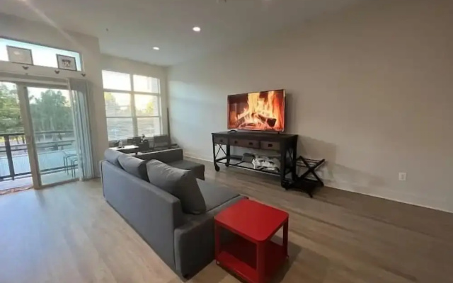 Mickey Magical 1BR Soft-Loft Deep Ellum