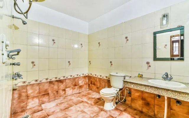 Prakash Apartment By FabHotels